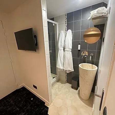 Le Sainte Jeanne Hotel *